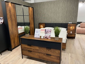 Фото Мілтон / Milton 