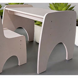 Стіл Ном Ном