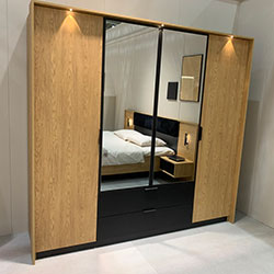 Фото Шафа для одягу Балтик / Baltic 4D2S/220 4Д з дзеркалом