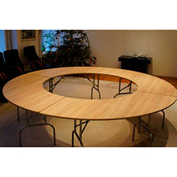 Фото Складаний стіл для конференц-залу ДСП 16 ДМ Сг4 РТЕ