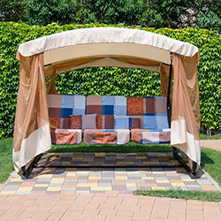 Фото Гойдалка садова Сімейна Велика коричнево-сіра клітинка (2140148)