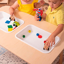 Фото Дитячий стіл з контейнерами та двома стільчиками (AAPX001)